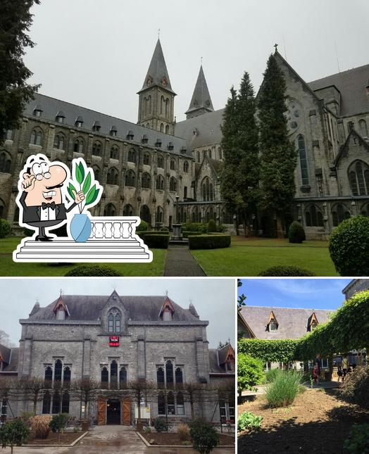 L'extérieur de Abbaye De Maredsous