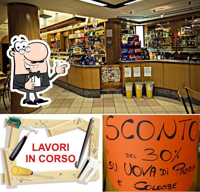 Ecco una foto di Strano bar