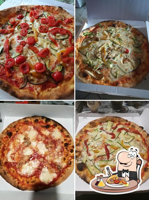 A Pizzeria D'Almè di D'Agostino Patrizia, puoi assaggiare una bella pizza