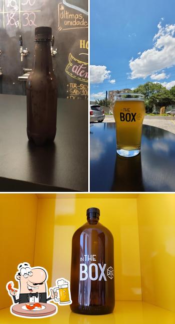 In The Box Growler Station Chope Artesanal fornece uma opção de cervejas