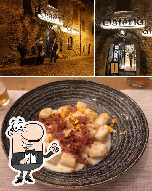 La esterno e cibo del ristorante