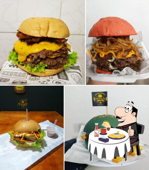 Delicie-se com um hambúrguer no Frittu's Hamburgueria Delivery