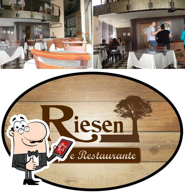 Look at this image of Riesen Café e Restaurante