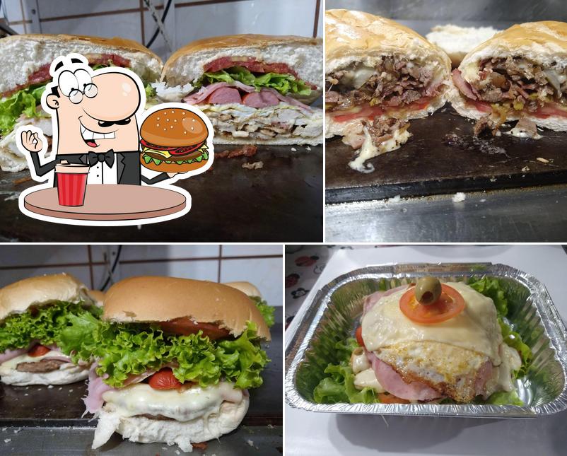 Os hambúrgueres do Dryanle Lanches Entregas A Domicílio irão satisfazer diferentes gostos