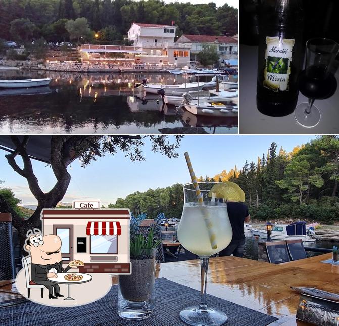 Фотография, на которой видны внешнее оформление и алкоголь в Restaurant Mirakul - Korčula