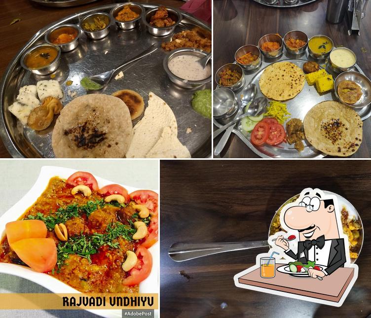 Thakar Thal, Ahmedabad, Devnandan Mega Mall - Restaurant reviews