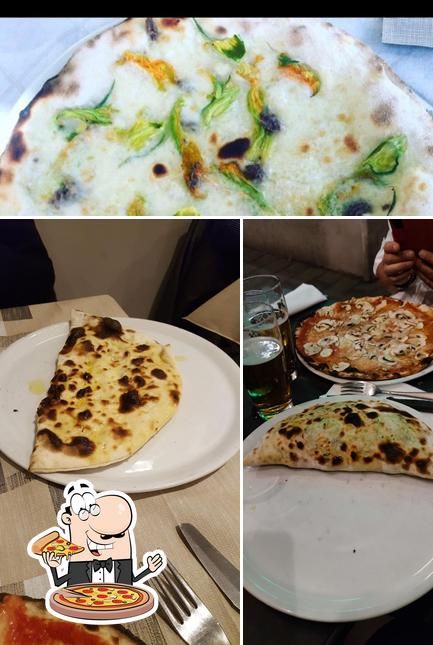 Prova una pizza a La Mora Ristorante & Pizzeria