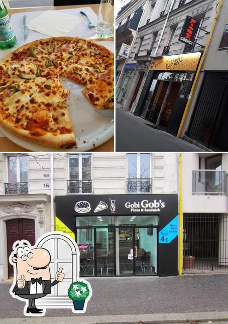 Voici la photo affichant la extérieur et pizza sur Smile Pizza