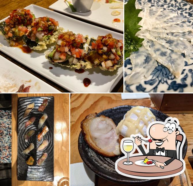Platos en Dash Japanese Tapas and Sushi