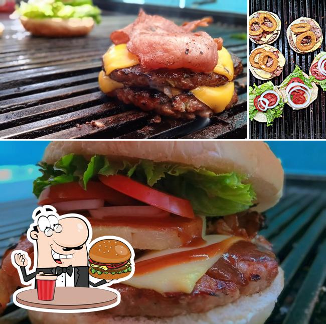 Try out a burger at AQUIPAPS