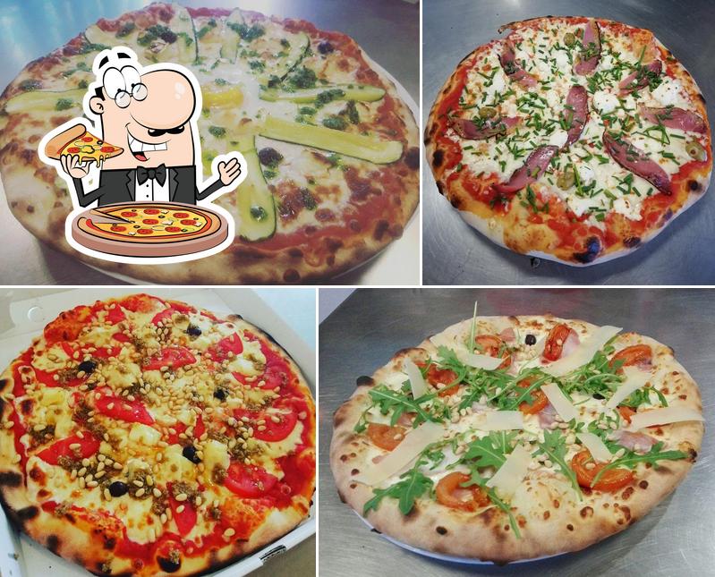 Order pizza at Au Coin Gourmand