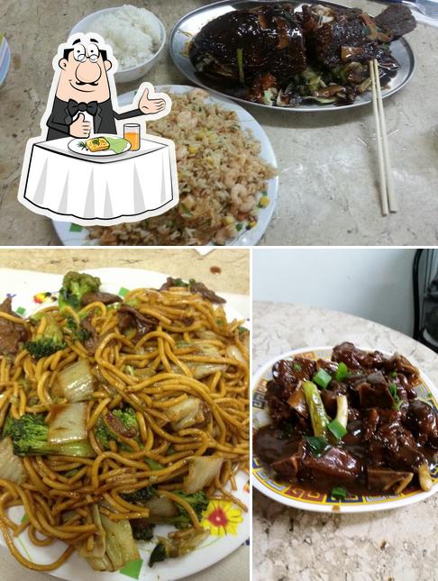 Food at Guangzhou Express