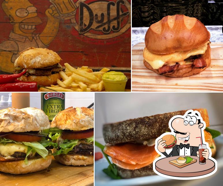 Deguste um dos hambúrgueres disponíveis no NunesBurguer - Hamburgueria Artesanal