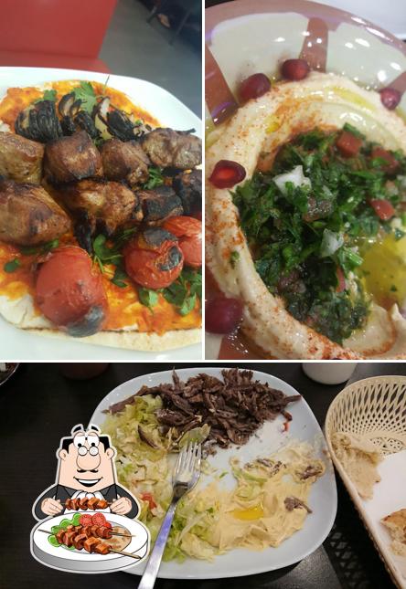 Еда в "Beirut taste of lebanon"