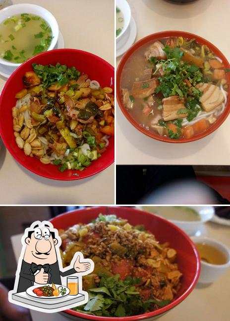 Comida en Cui Hua gui lin noodle house