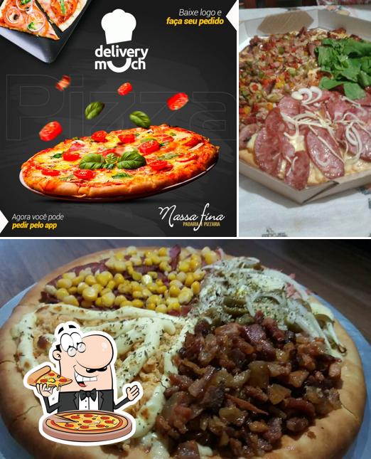 Experimente pizza no Massa Fina Padaria e Pizzaria