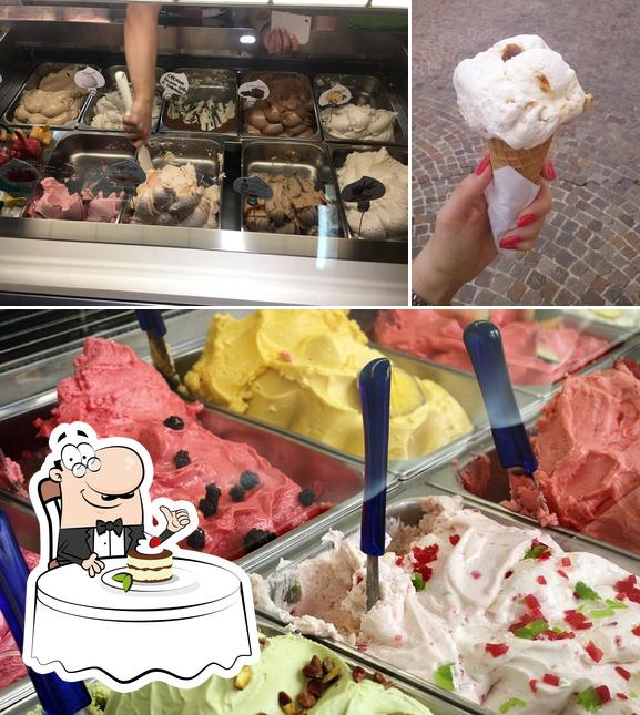 Re del Gelato offre une variété de plats sucrés