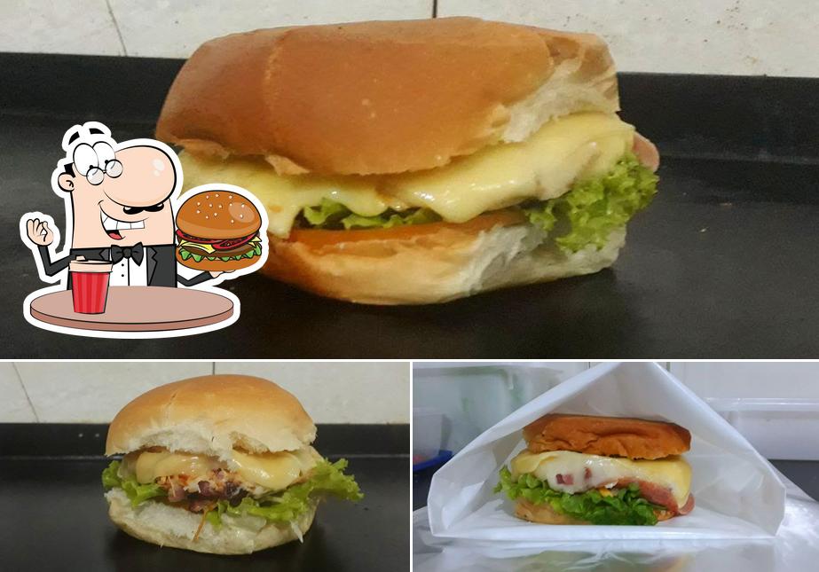 Os hambúrgueres do SUPER LANCHES - MONTE MOR irão satisfazer diferentes gostos