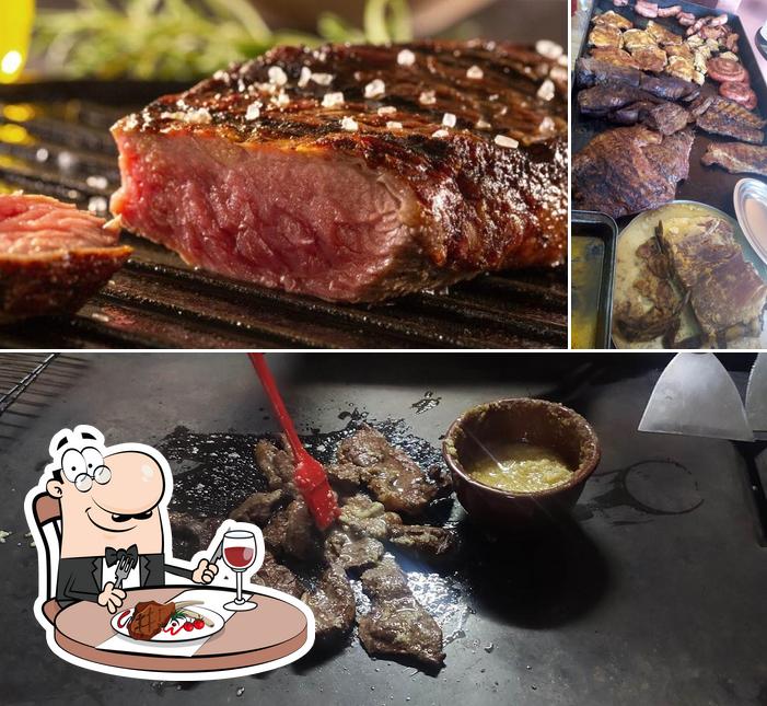 Experimente refeições de carne no Churrascaria Helena