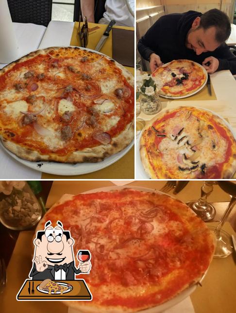 Commandez des pizzas à Ristorante I Tre Merli