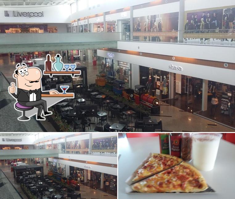 Among various things one can find interior and pizza at Pizzas Minoni