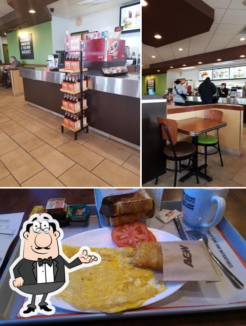 Jetez un coup d’oeil à la photo affichant la intérieur et nourriture concernant A&W Canada