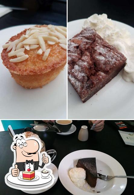 The Wayzgoose Diner provides a variety of desserts