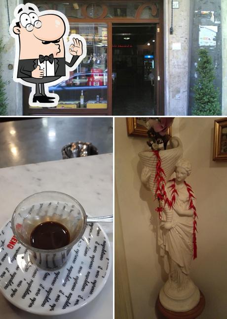 Voir la photo de Caffè Vecchia Napoli