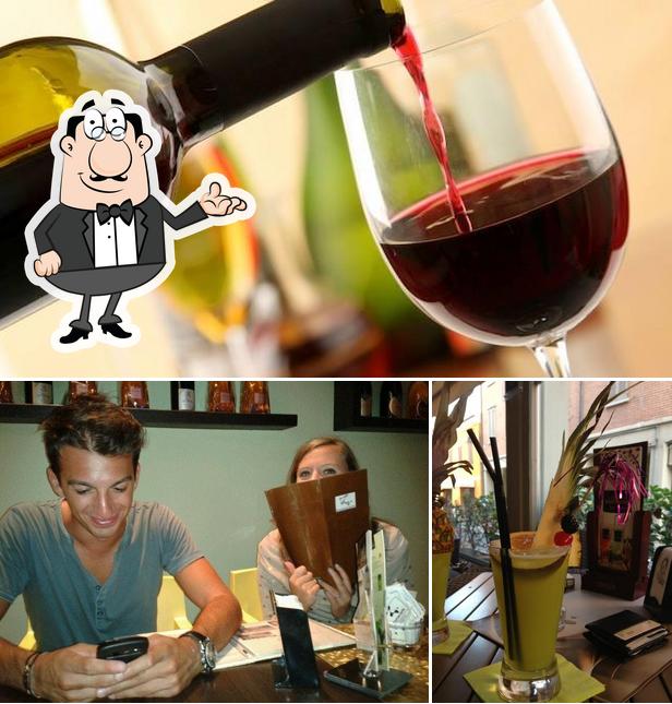 Tra le diverse cose da Zaracafe si possono trovare la interni e vino