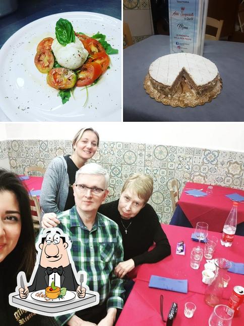 La foto della cibo e interni di Trattoria addo' scarpariello by gingerteti