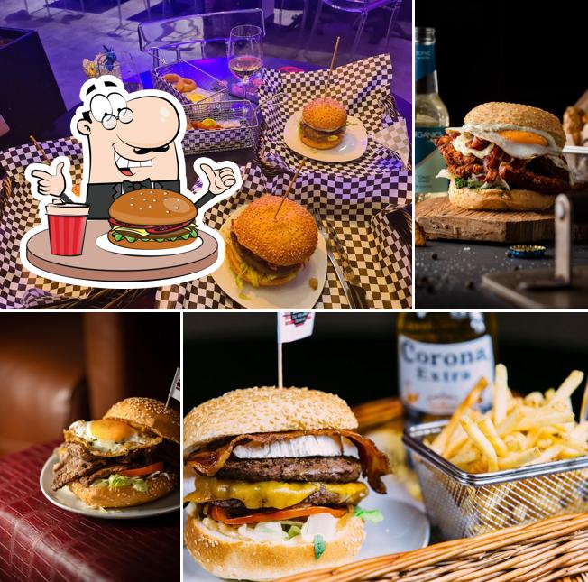 Die Burger von Funky Monkey Room in einer Vielzahl an Geschmacksrichtungen werden euch sicherlich schmecken