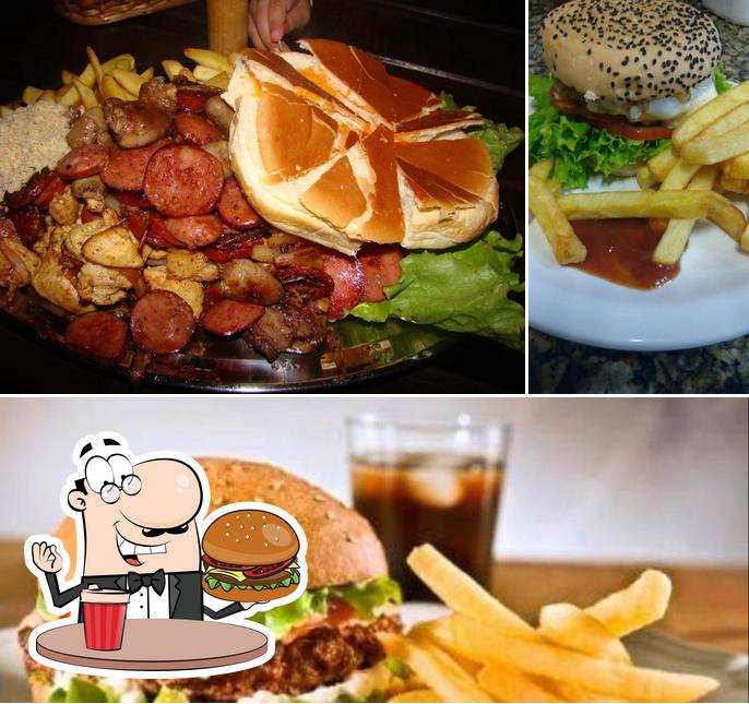 Get a burger at Restaurante Fridolin