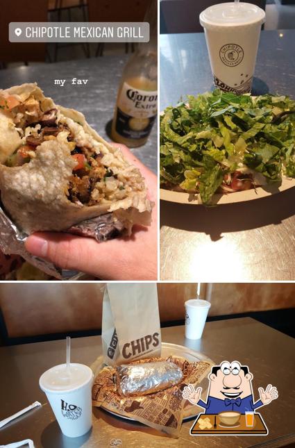 Блюда в "Chipotle Mexican Grill"