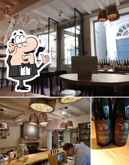 The image of Riesling & Pinot wijnbar - wijnwinkel’s interior and alcohol