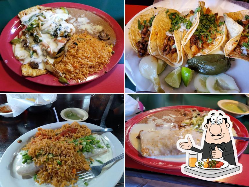 Food at Taqueria El Manhattan Mexican Restaurant