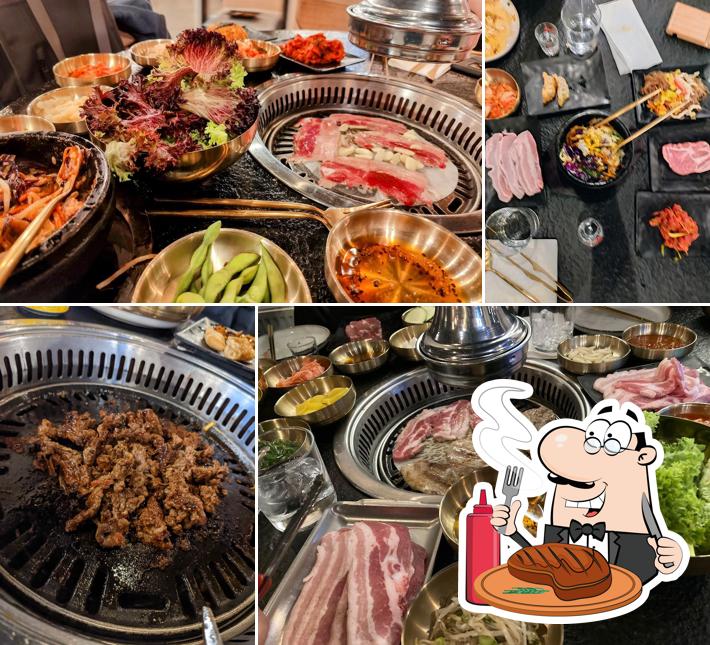 Seoul Koreansk B.B.Q - Nordhavn ofrece platos con carne