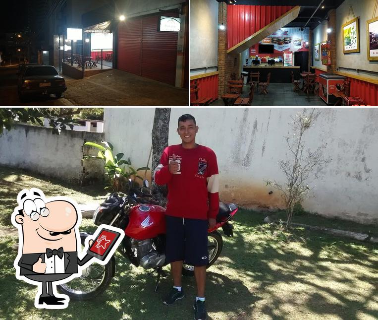 Entre diferentes coisas, exterior e interior podem ser encontrados a American Burger Delivery - Juiz de Fora