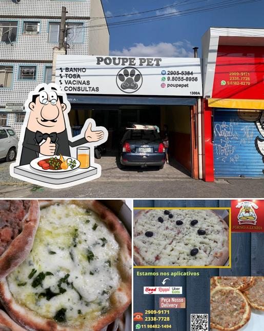 O Pizzaria Dom Michello se destaca pelo comida e exterior