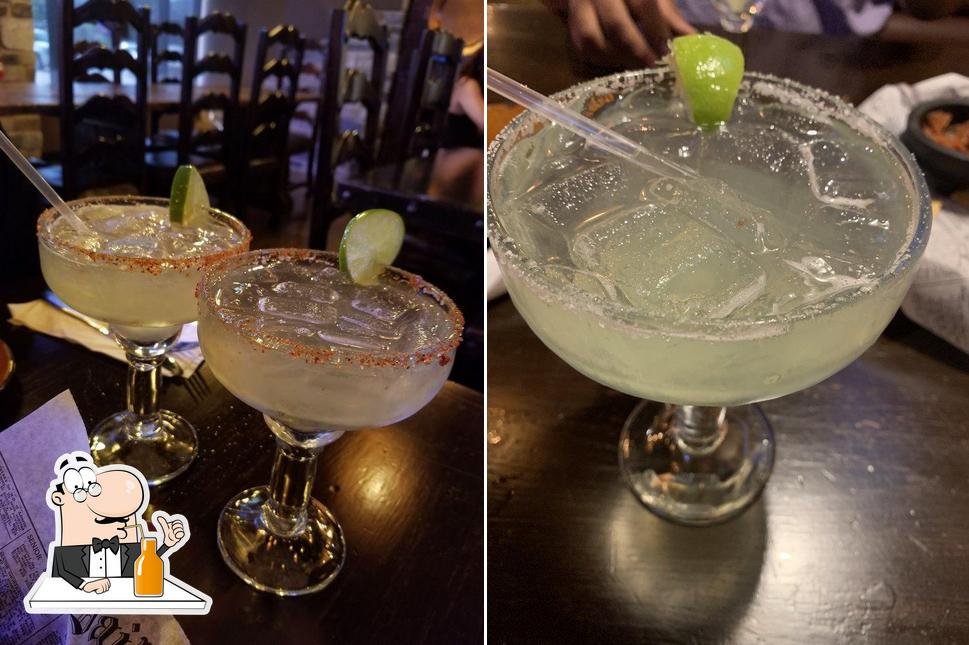 Blue Agave Cantina Grill in North Aurora - Restaurant menu and reviews