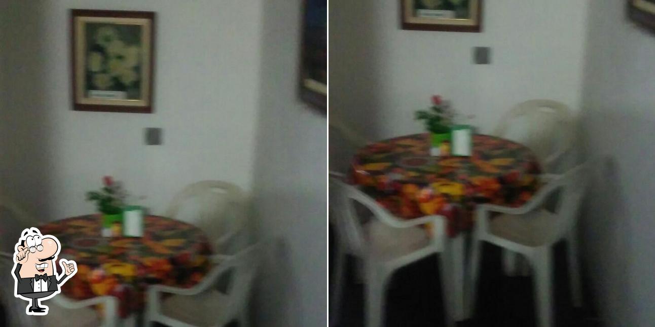 O interior do MIMAS Pizzas e Salgados