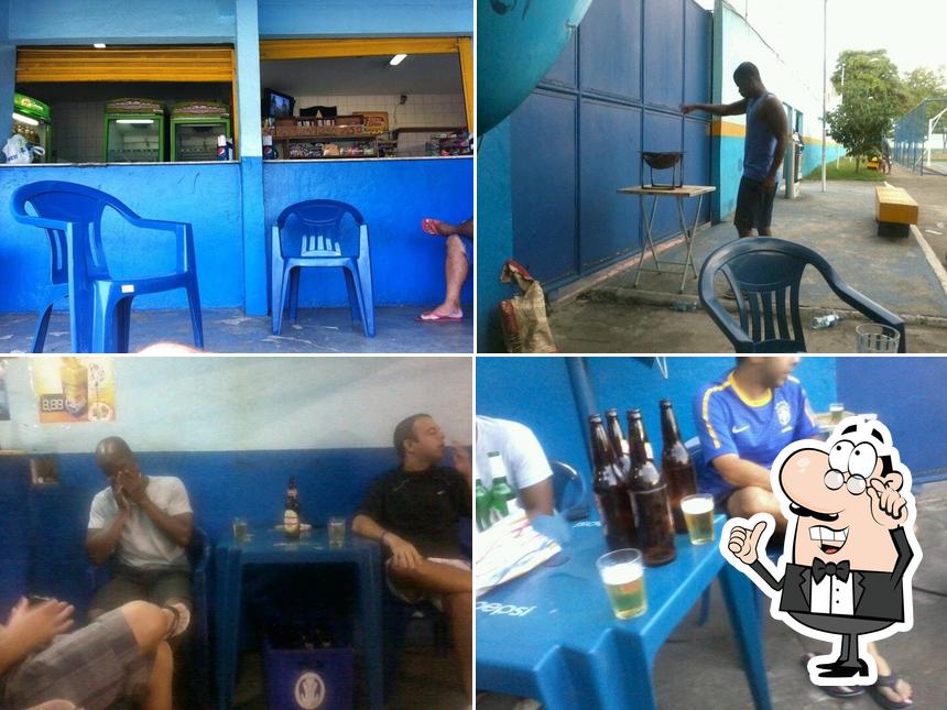 Veja imagens do interior do Bruno's Bar