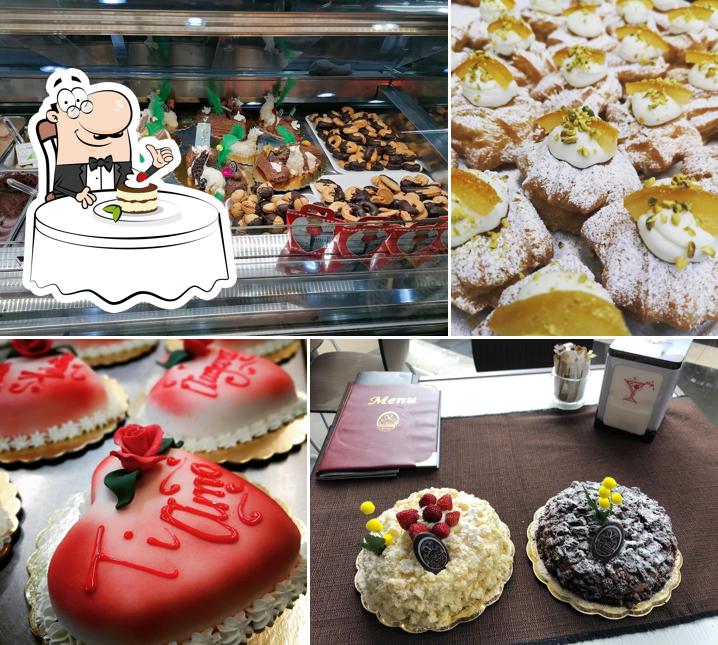 Antica Pasticceria Venuti offre un'ampia selezione di dessert