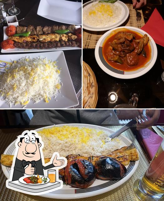 Platti al Mahnaz Restaurant