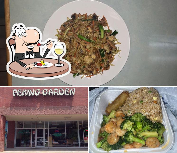 Observa las imágenes que hay de comida y exterior en Peking Garden Restaurant