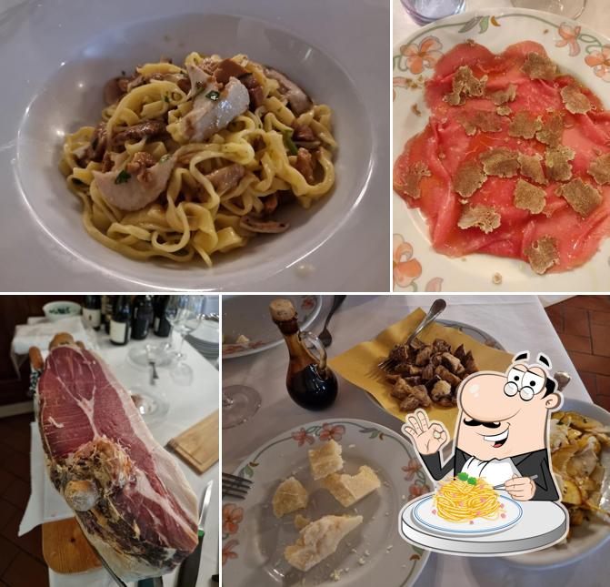 Espaguetis a la carbonara en Ristorante da Natale - Borgo Casa Maffei