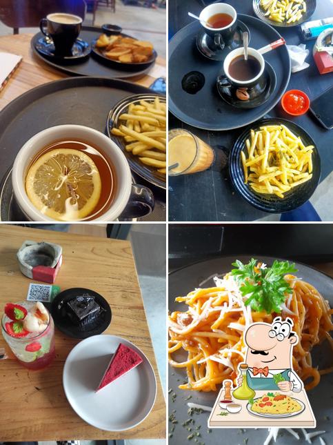 Food at Cold 'N Brew Fajar Indah