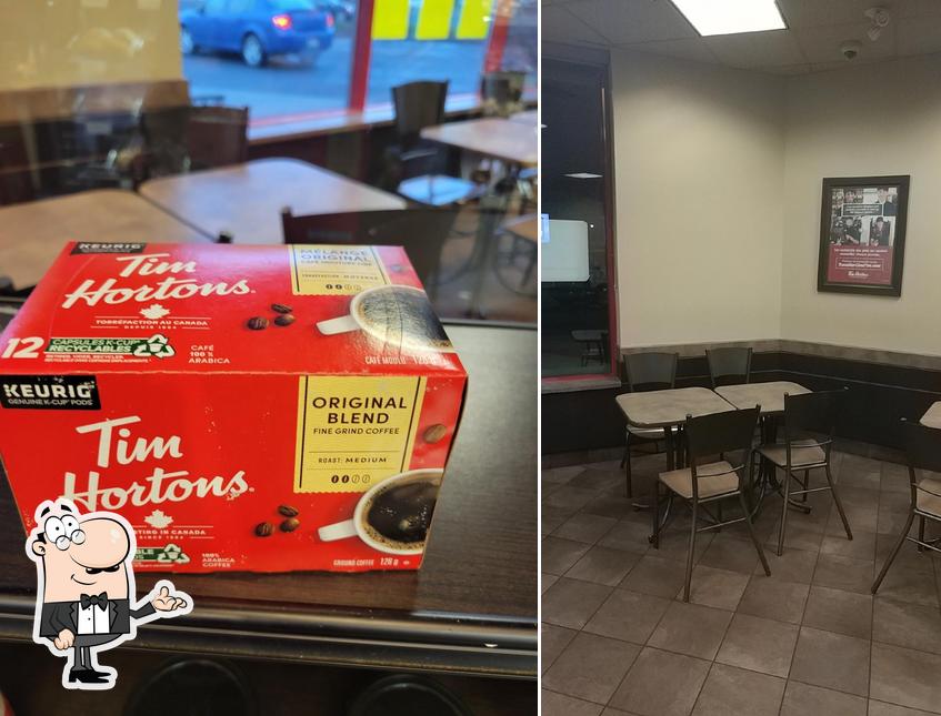 L'intérieur de Tim Hortons