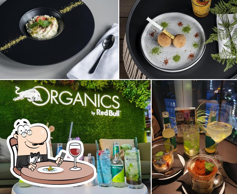 Dai un’occhiata alla foto che presenta la cibo e bevanda di Organics SkyGarden @Cielo