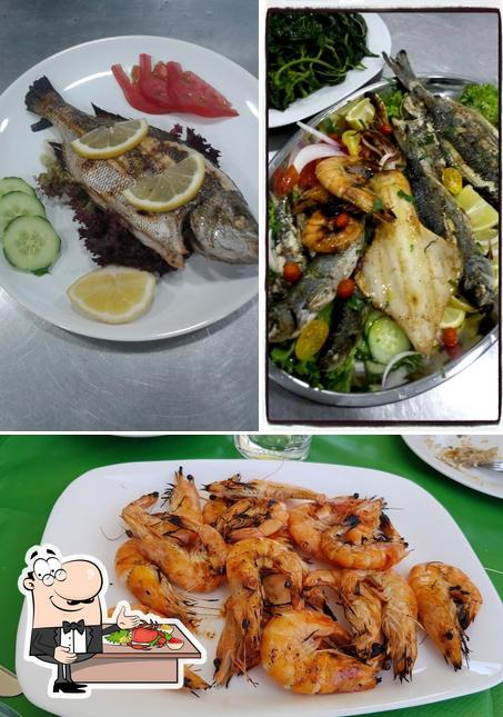 Order seafood at Restaurant Orexi