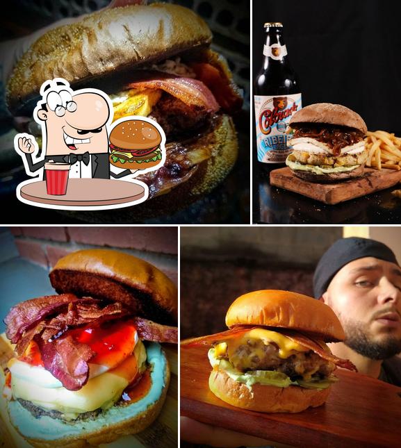 Experimente um hambúrguer no Pelota's Sandwichs & Burgers